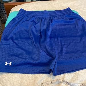 Womens double double shorts 🌸bundle and save!!